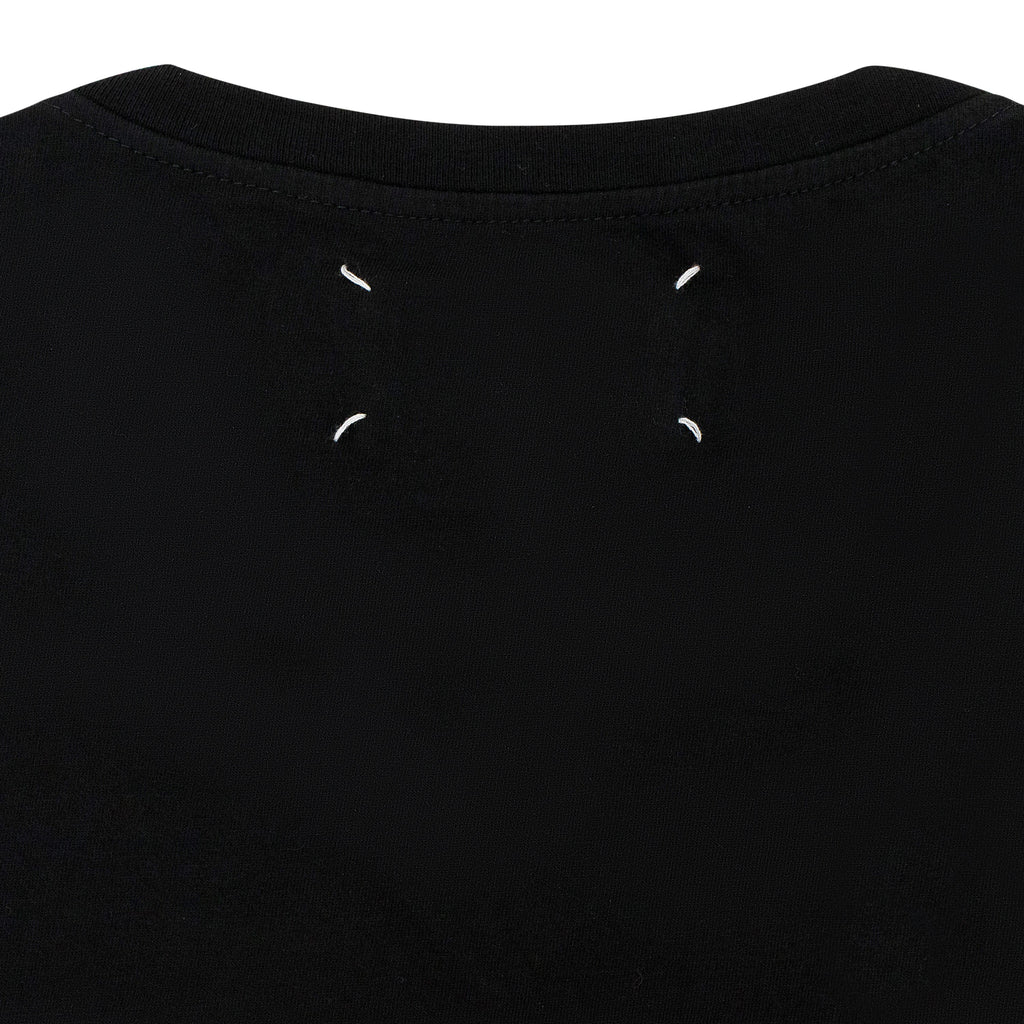 BLACK SNOW GLOBE V NECK T-SHIRT
