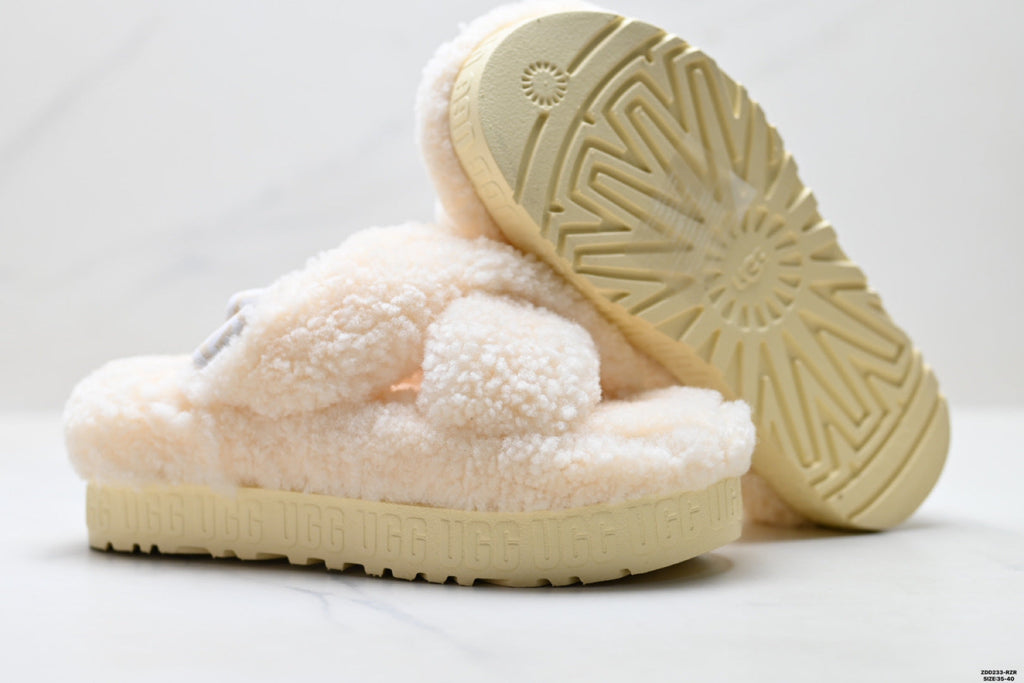 UGG Slipper Evolution Fluffy Platform Slides