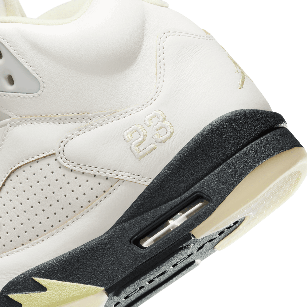 Wmns Air Jordan 5 Retro
