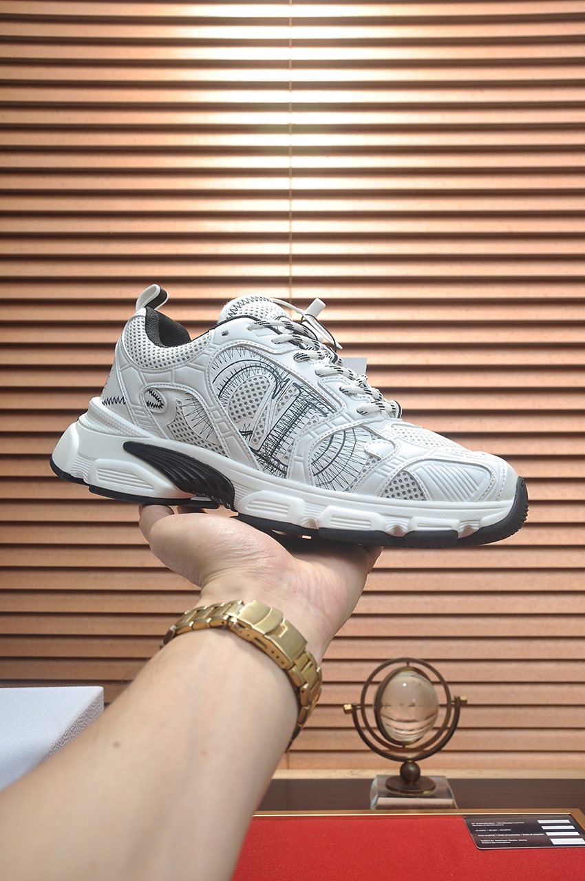 Dior Silver, White & Black Low-Top Sneakers
