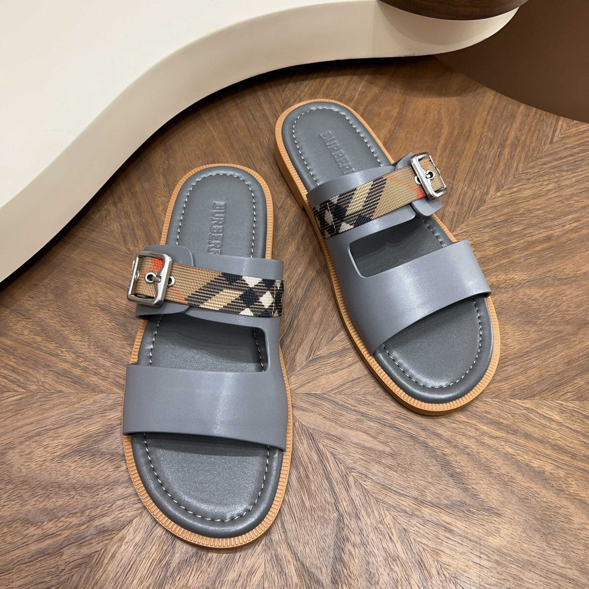 Burberry Plaid Buckle Slide Sandals - Flat Sole