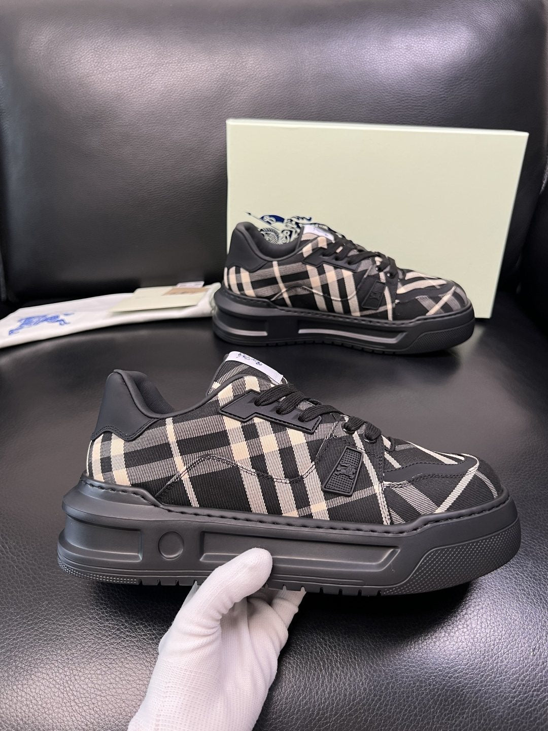 Burberry Black Beige Plaid Low-Top Sneakers