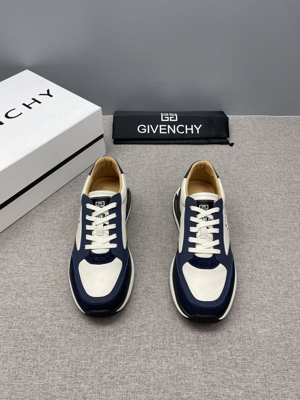 Givenchy Men's Low-Top Sneakers