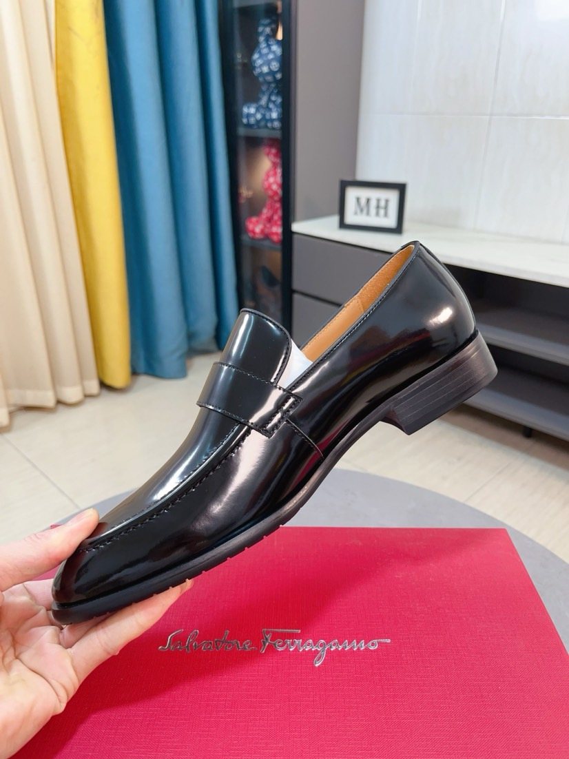 Salvatore Ferragamo Glossy Metal Ornament Loafers