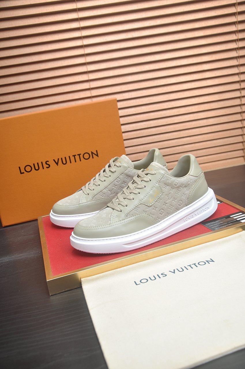 Louis Vuitton Textured Low-Top Sneakers