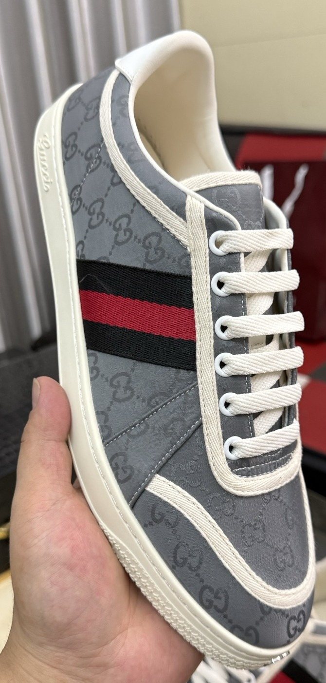 Gucci Striped Low-Top Sneakers